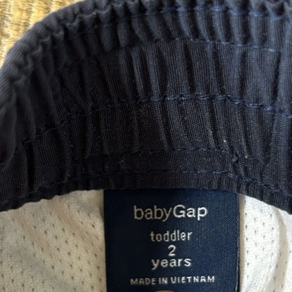 GAP Surf Shop Waterslide Elysian Blue White Red Swim Trunks, toddler size 2 - Picture 4 of 9